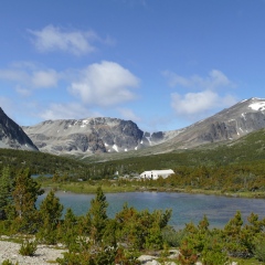 Niut Lakes Camp © Melanie Marchand